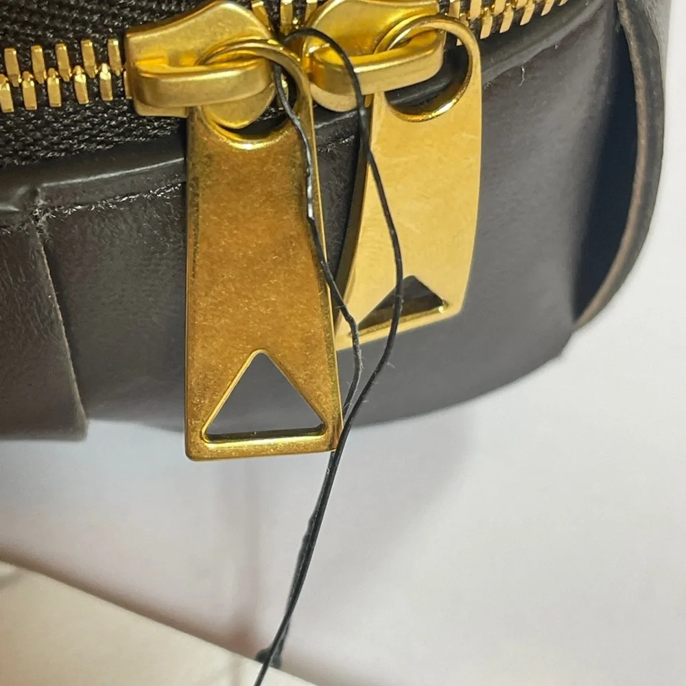 Rare Bottega Veneta Intrecciato Cassette Travel Case Fondant NWT + Dust Bag Auth